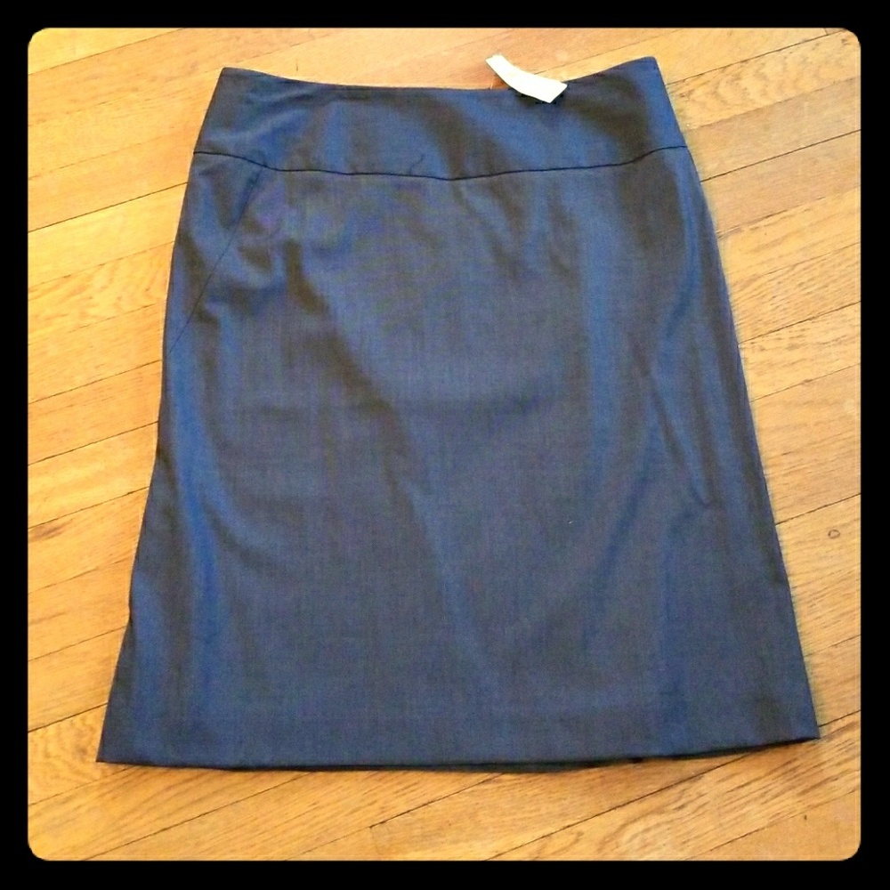 SOLD - Banana Republic Charcoal knee length skirt